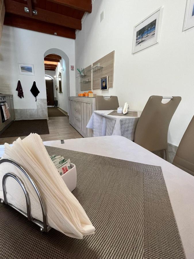 Affittacamere Vicino Al Porto Porto Torres Exterior photo